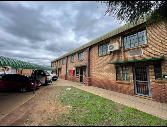 INDUSTRIAL PROPERTY TO RENT IN HENNOPSPARK